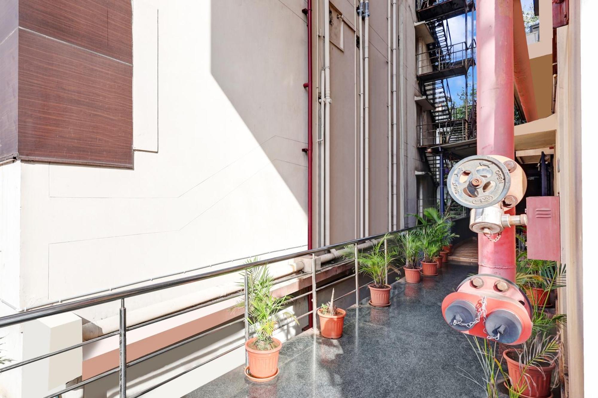 Super Collection O Dabagardens Near Beach Road Visakhapatnam Dış mekan fotoğraf