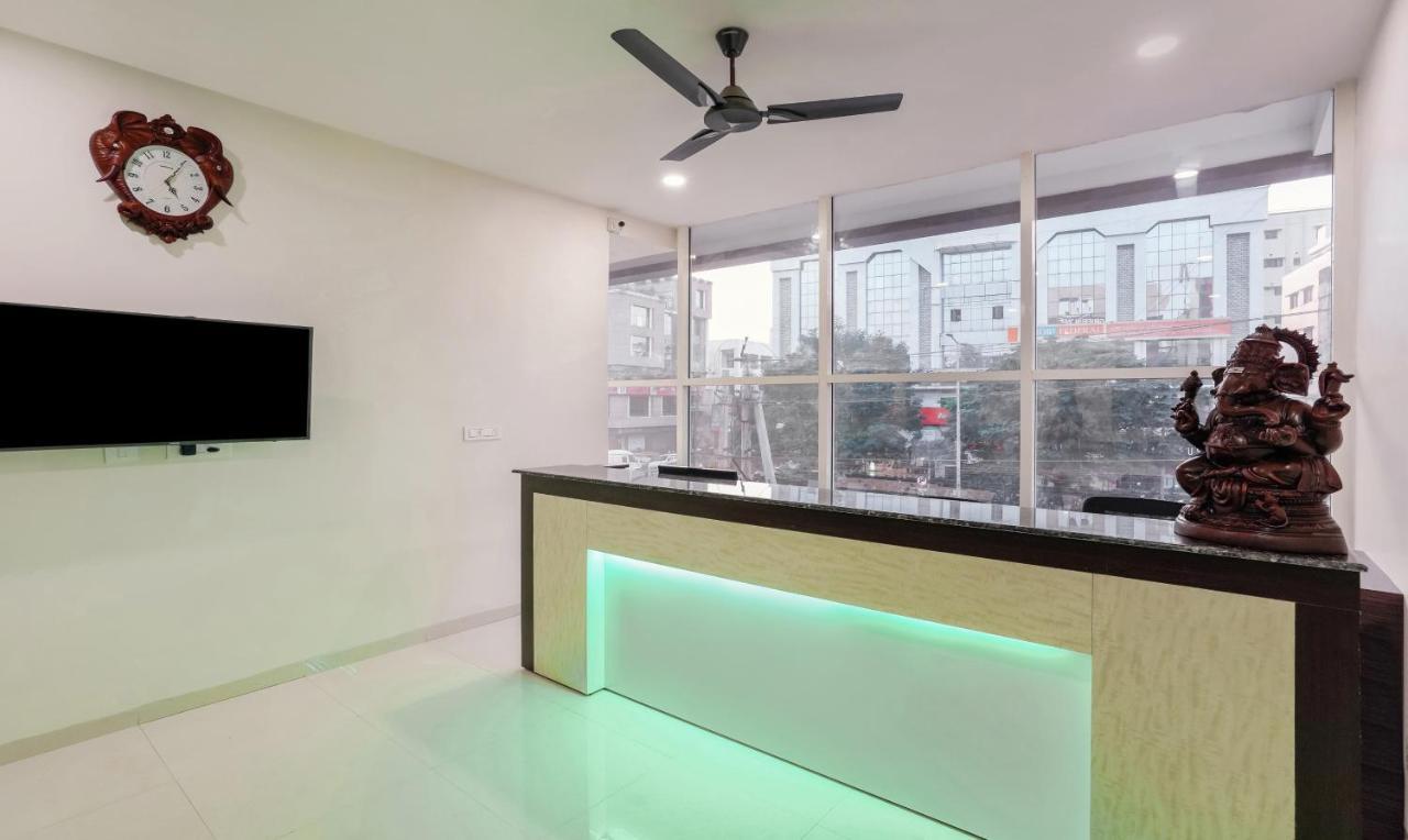 Super Collection O Dabagardens Near Beach Road Visakhapatnam Dış mekan fotoğraf